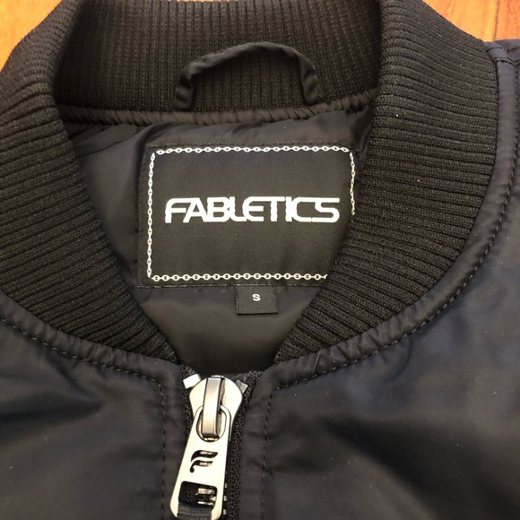 Fabletics Bomber Winter Coat Black Lightweight Oversized Short Puffer Jacket. - Picture 9 of 16